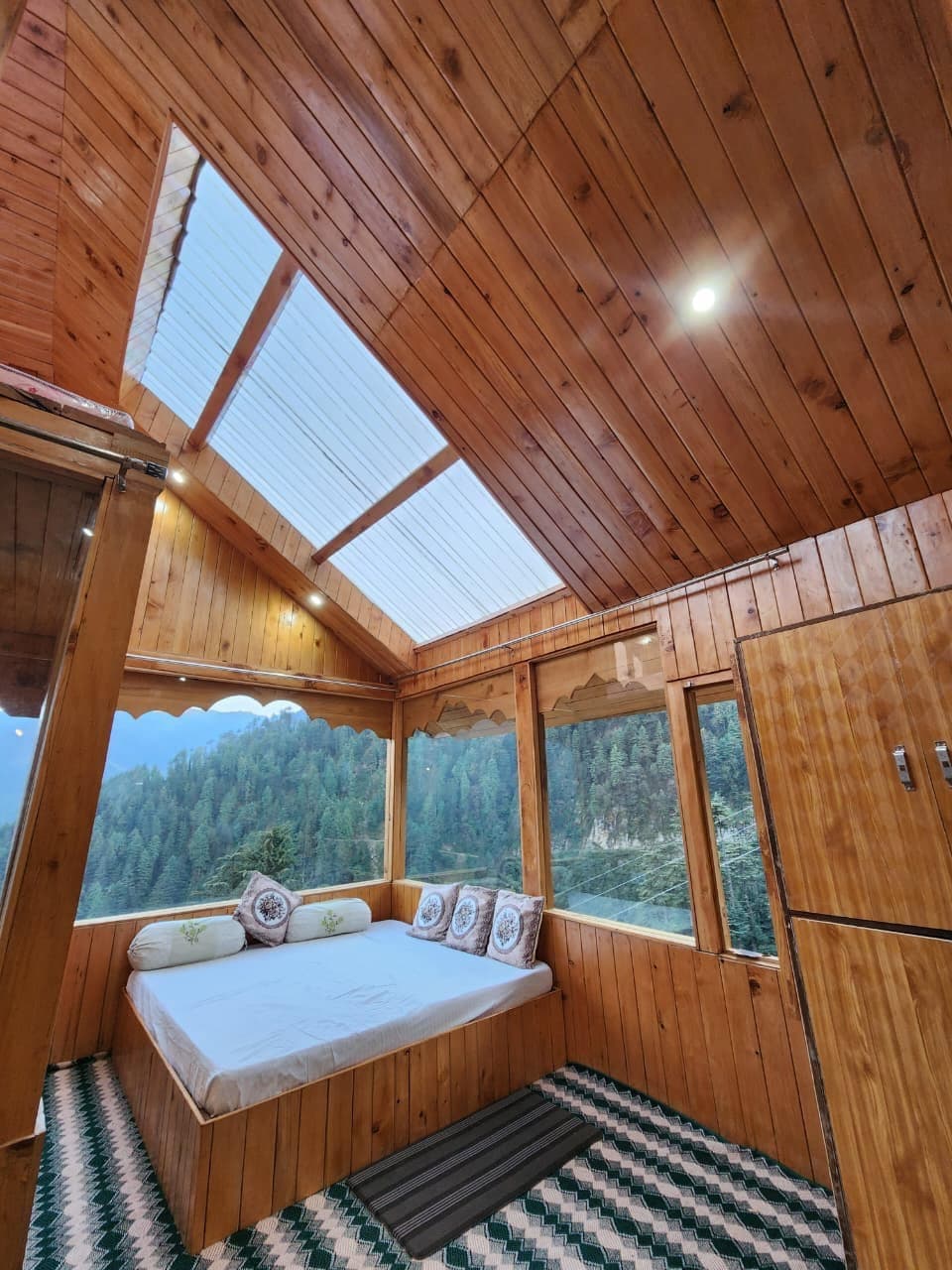 Bastiat Stays  -  The Woodland Valley View  -  Tandi 4